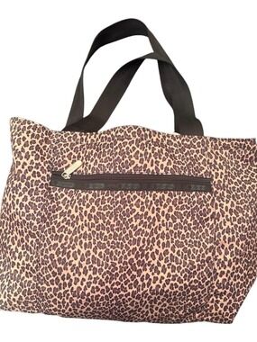 LE SPORTSAC VINTAGE Y2K CHEETAH PRINT XL TOTE NYLON WASHABLE W/ ZIP POCKET